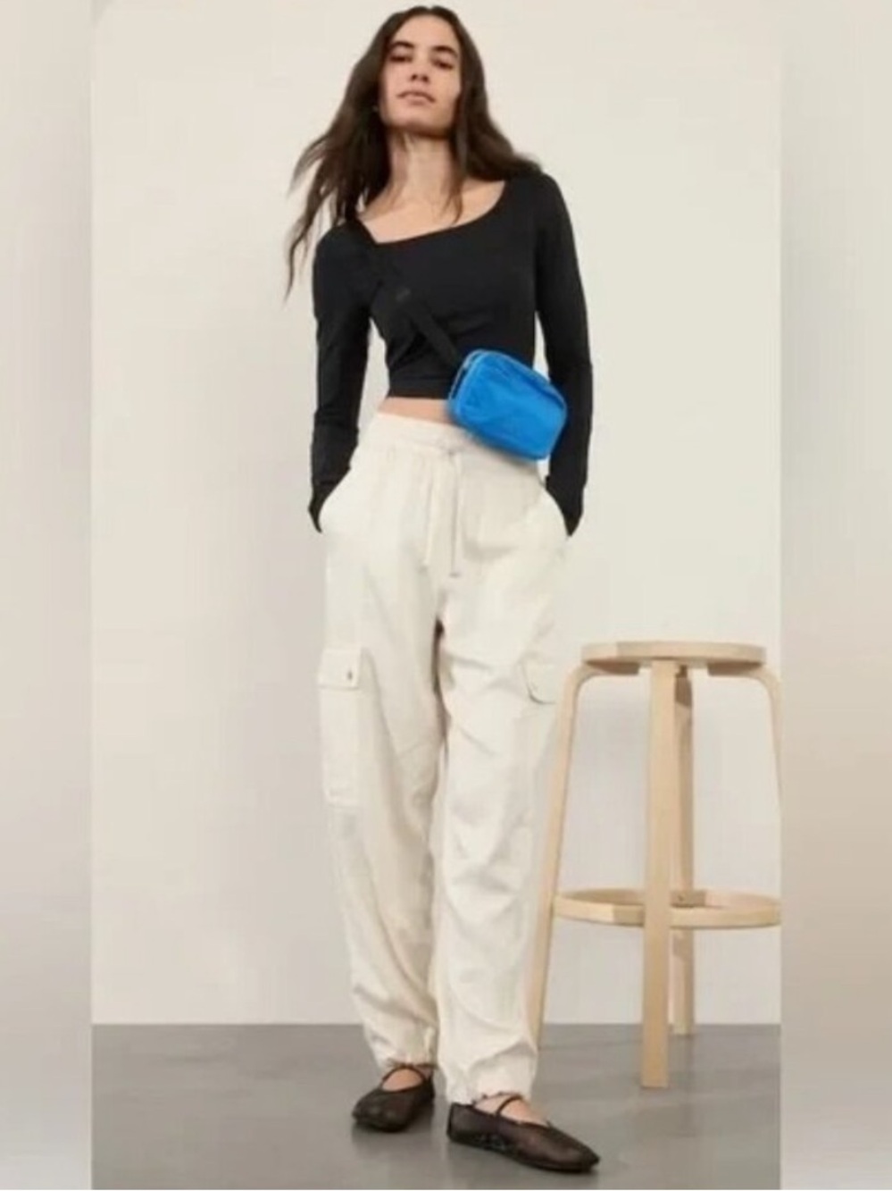 Athleta Women’s Celestial Utility Cargo Straight Pant Size Large Soft Cream